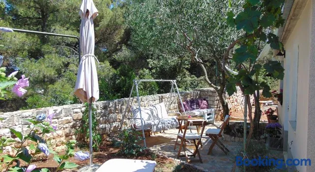 APARTMENTS FRAGOLINA