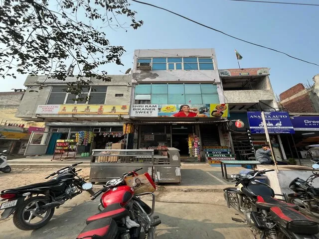 Hotel O C Yaduvanshi Inn