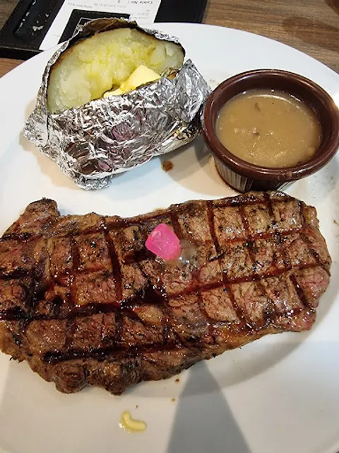 ASTONS Steak & Salad @ Marina Square