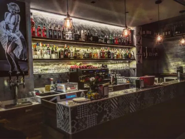 Golden Coffee & Kitchen Since 2009