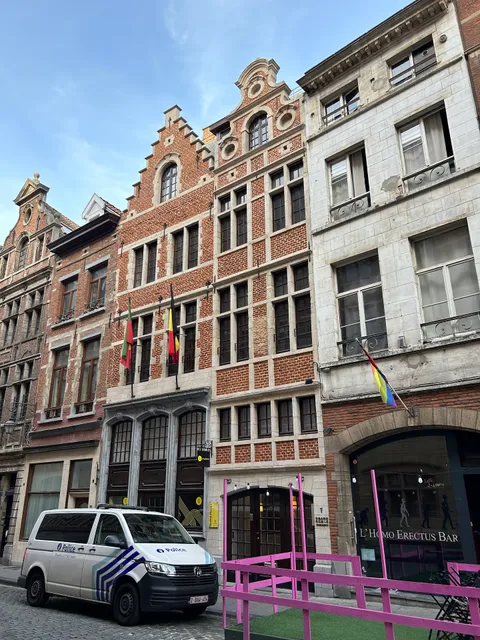 Grand Place Apartments 8