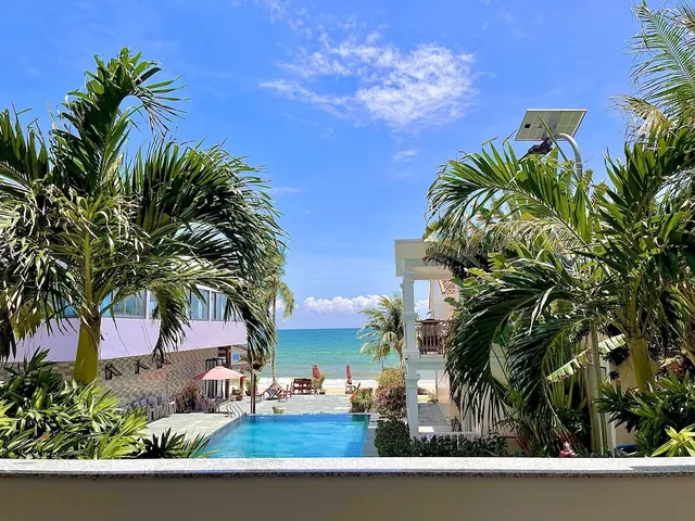 Phuong Binh House (driver family business)