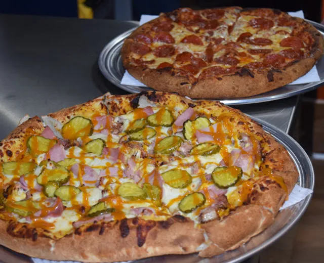 Cottage Inn Pizza Downtown Lansing