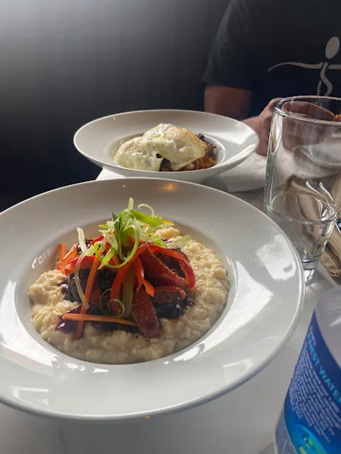 The Icon Restaurant and Lounge