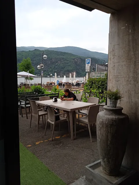 Pizzeria Adiyaman Nemrut...rosticceria...kebab...forno a legna