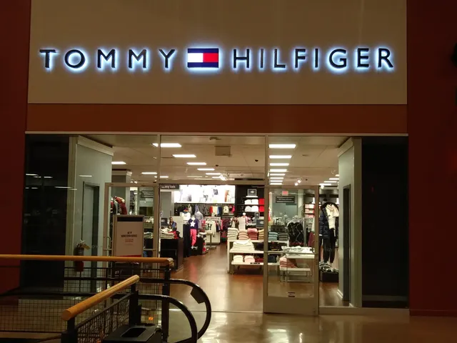 Tommy Hilfiger