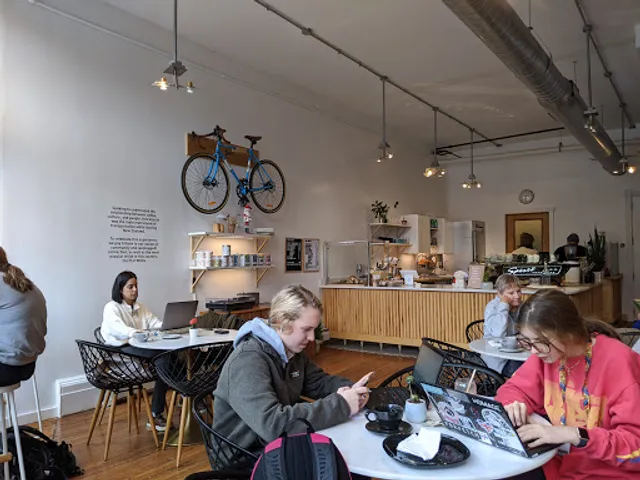 Urbana Cafe East Walnut Hills