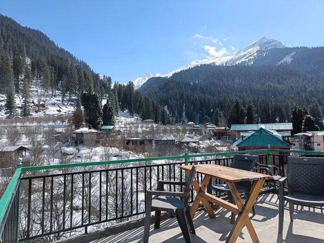 Apple Cottage Homestay and Cafe Kalgha