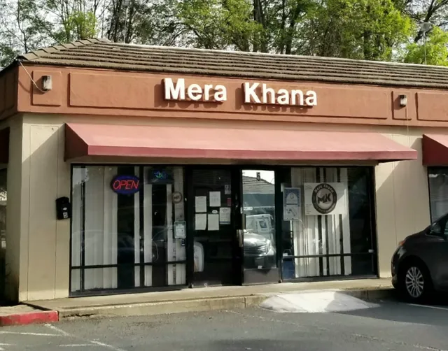 Mera Khana Fresh Meat & Grocery Store