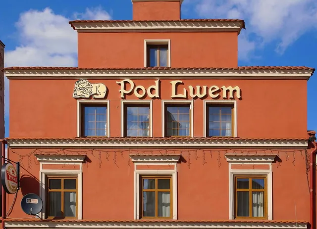 Hotel " Apartamenty POD LWEM"