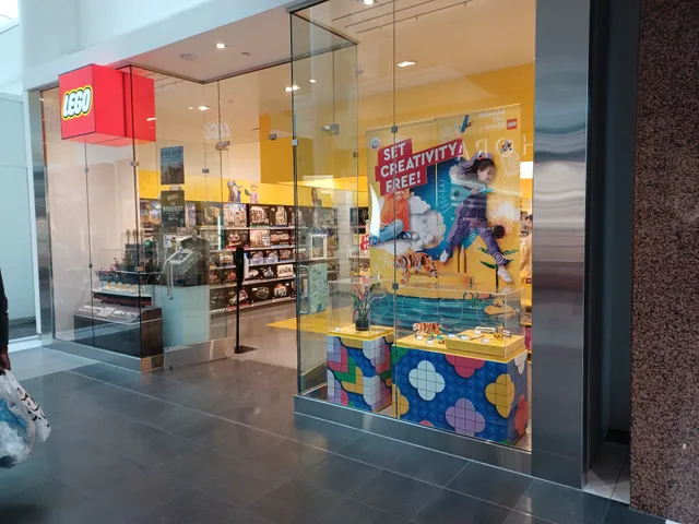 The LEGO® Store Fashion Centre