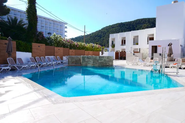 Typic Oasis Sa Tanca Apartments