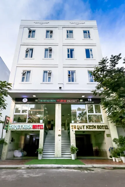 TH QUY NHON HOTEL