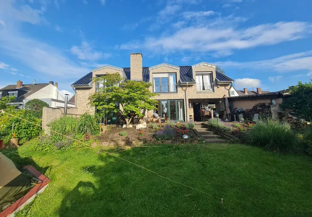 Schönste Lage am Rhein in unmittelbarer Stadtnähe, B & B