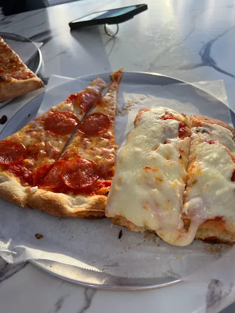 Joe’s Pizza Beverly Hills