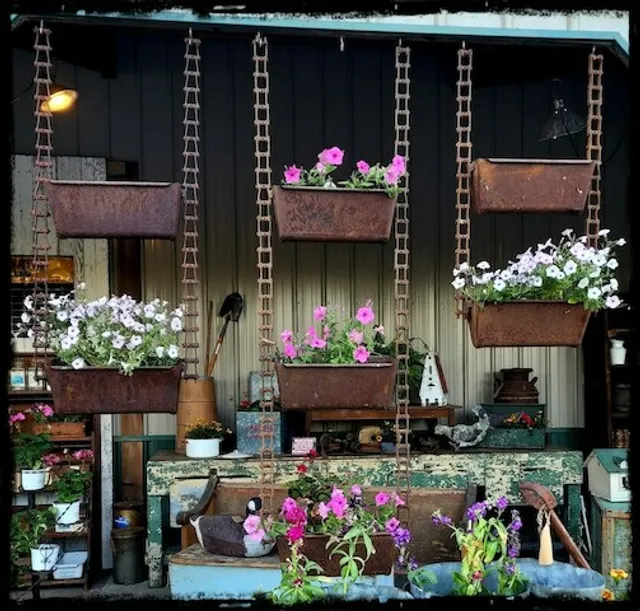 Songbird Lane Antiques