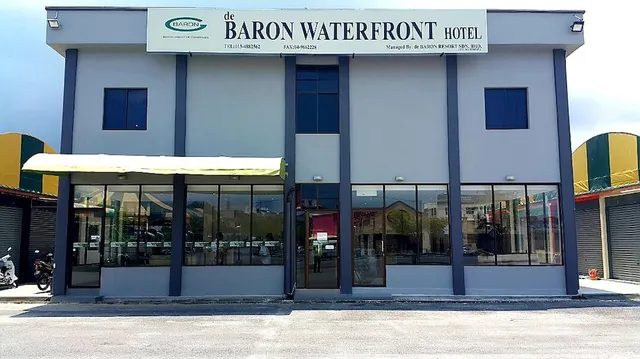 Baron Waterfront Hotel (473759-U)