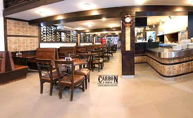 Carbón y Punto - Surquillo