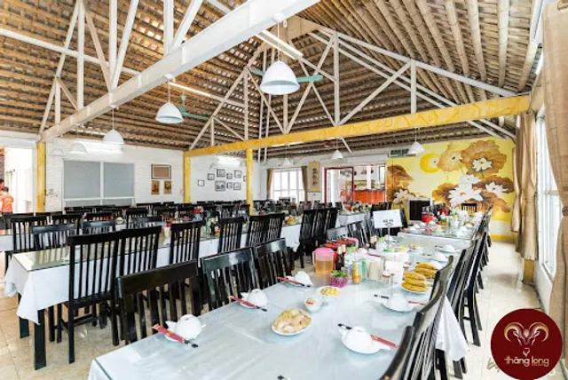 NHÀ HÀNG THĂNG LONG