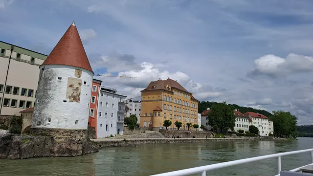 Kristallschiff – Donauschifffahrt Wurm & Noé