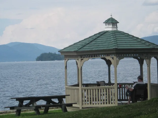 Antigua Resort On Plum Point