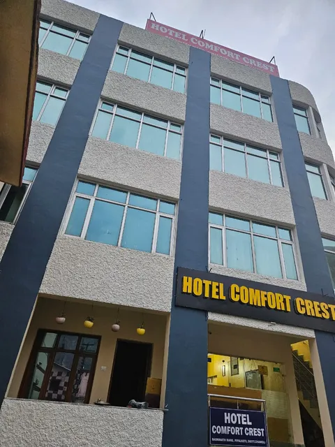 Hotel Comfort Crest