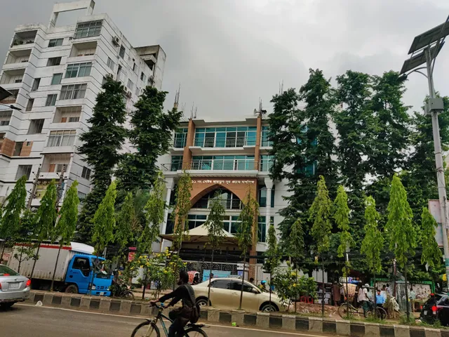 Uttara Sector 11 Baitun Nur Jame Masjid