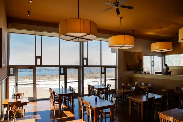 Silver Thread Winegarden