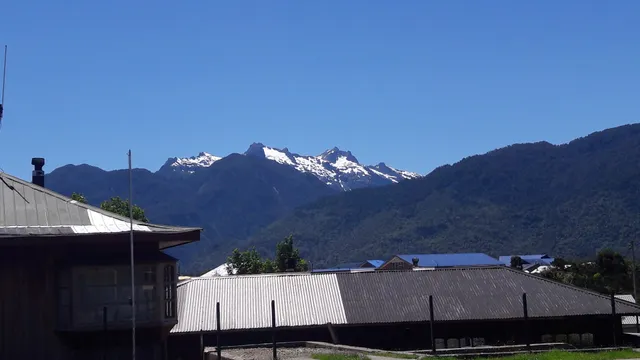 Cabañas en Hornopiren / Cabañas Lago Abascal