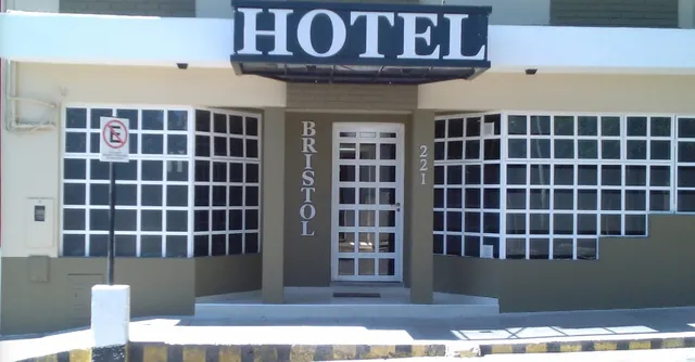 Hotel Bristol
