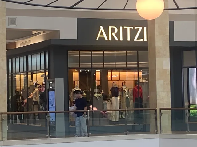 Aritzia