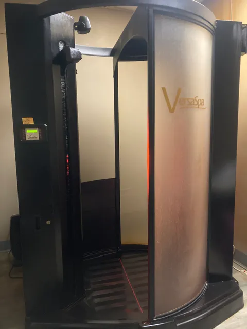 Glow Bar Beauty and Sunless Tanning Salon