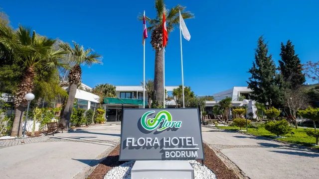 Flora Hotel