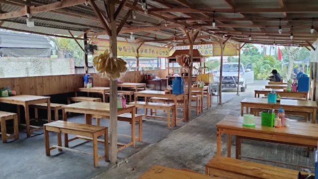 SOTO KWALI SOLO BERSERI, BAKSO & MIE AYAM