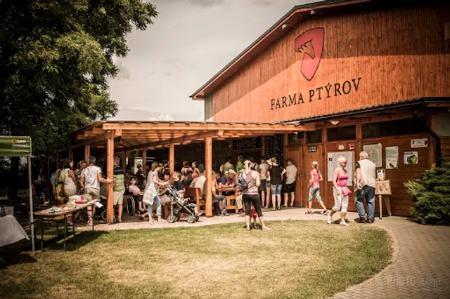 Farma Ptýrov