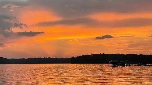 Big Blue Lake Cottages