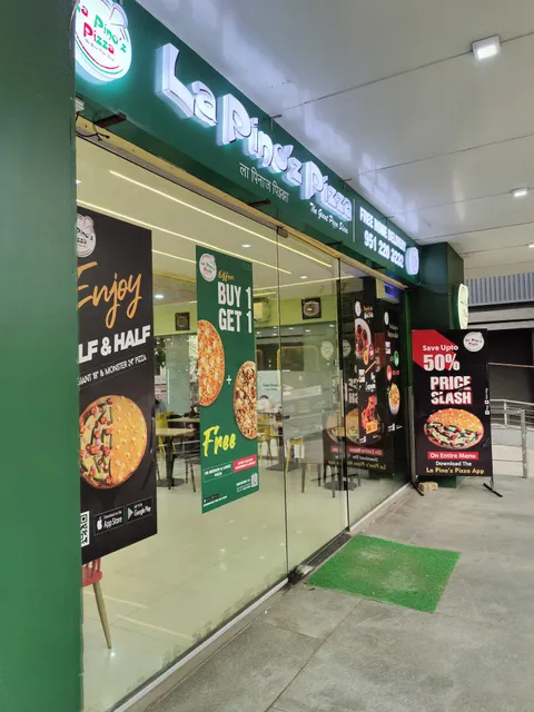 La Pino'z Pizza Pimple Saudagar