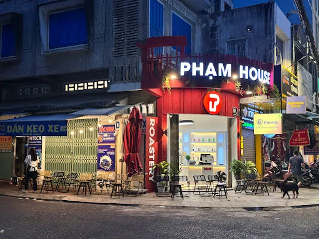 PHẠM HOUSE ROASTERY