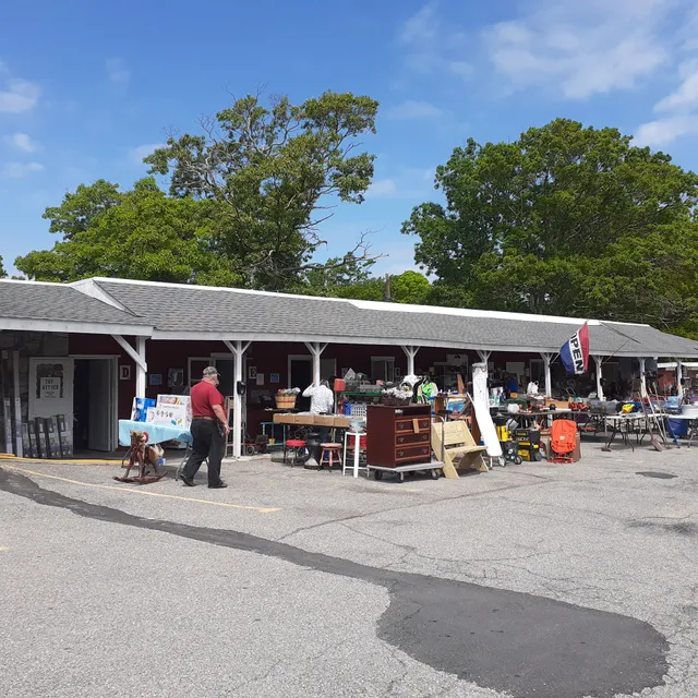 Route 177 flea market