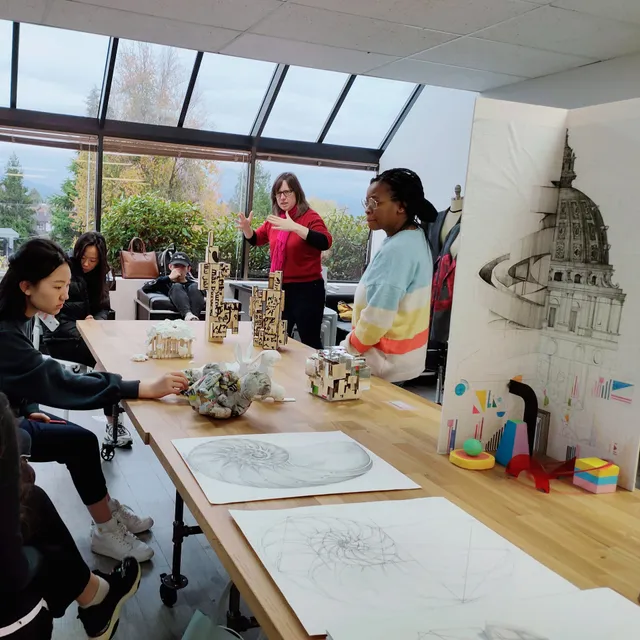 Green Apple Art Center