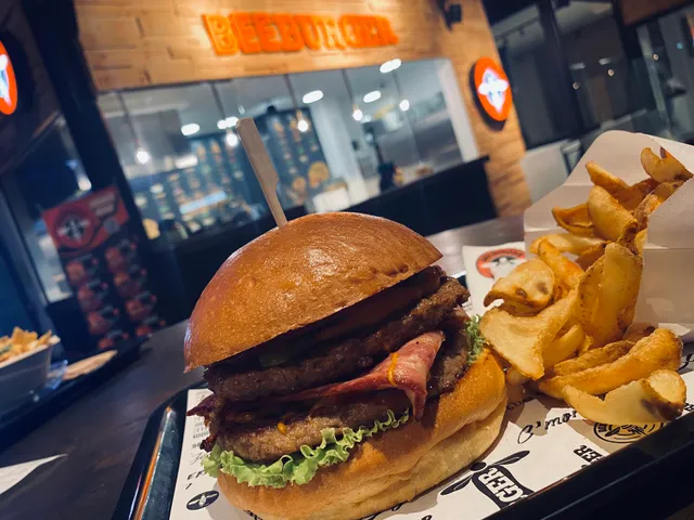 BEEBURGER ( Limassol Agora )