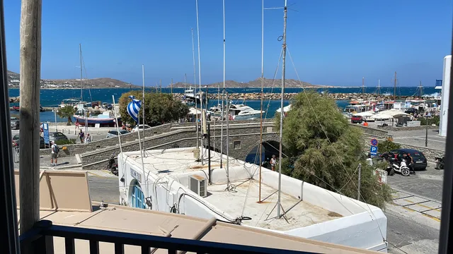 Ragoussis Sweet Rooms