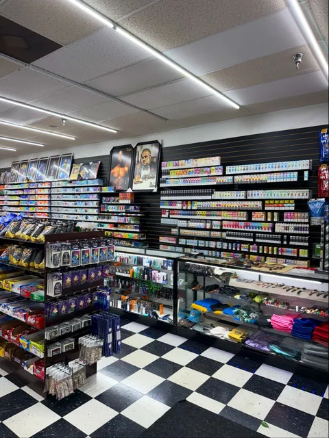 FIRST CLASS VAPE,TOBACCO &WIRELESS