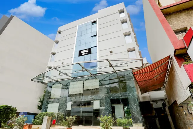 Palette River Front formerly Host Inn