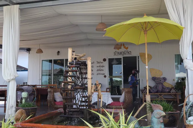 Baan Phoom Chit Thai Dessert Shop