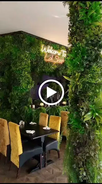 Lal Sher/Ye Olde Red Lion