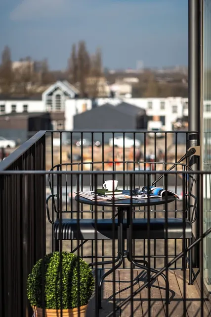 Clover House by Daniel & Jacob´s