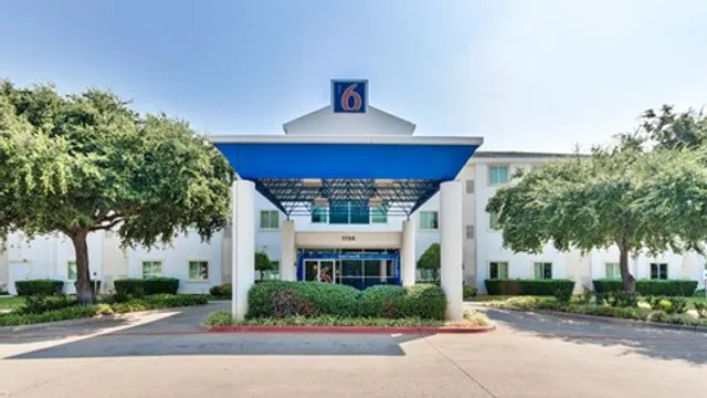 Motel 6 Lewisville, TX - Dallas