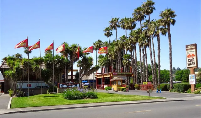 7 Flags Full & Self Service Car Wash & Detail Center - Valle Vista, Vallejo