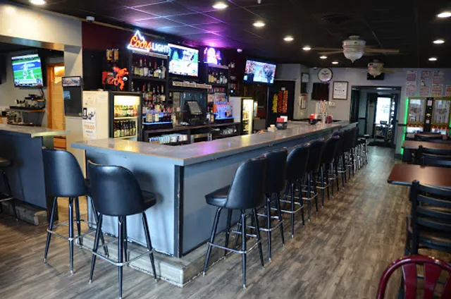 Riehle’s Neighborhood Bar and Grill